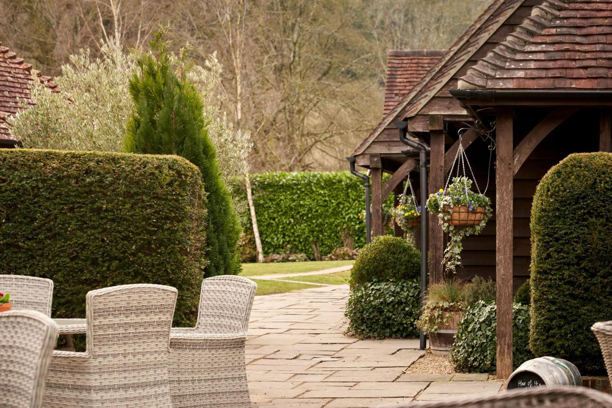 Hotel The White Horse Chilgrove Exterior foto